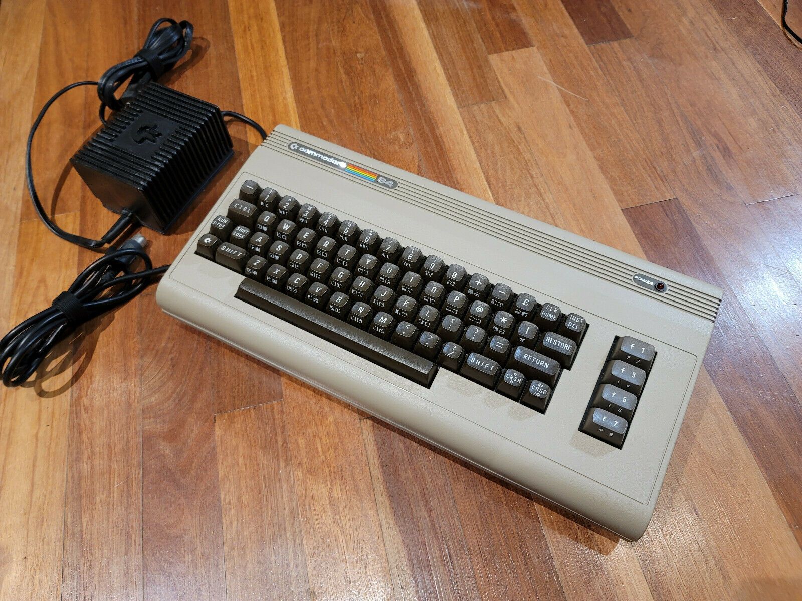 Complete Commodore 64 home computer setup listed on Golisto